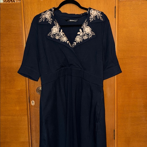 eShakti dark blue Midi Dress with Cream Floral Detail - Picture 5 of 8